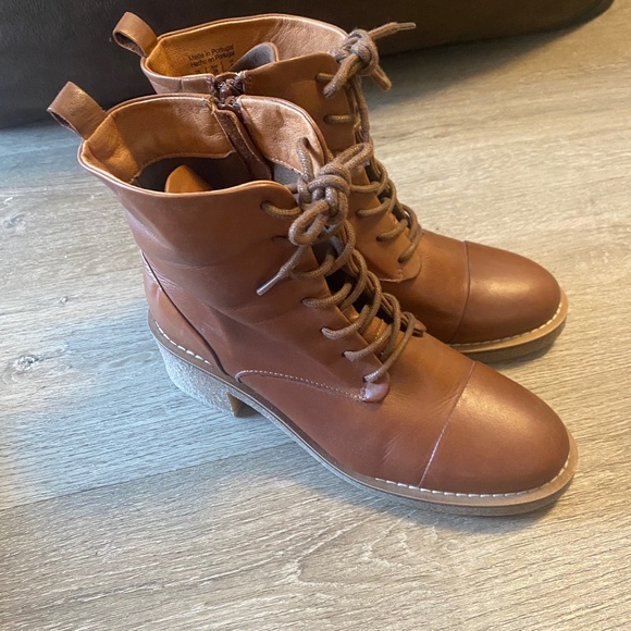 Aldo Pietralta Booties Likenew - Picture 1 of 6